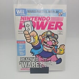 Nintendo Power Magazine Volume 212 February 2007 Wario Ware w/ 2 Posters & Comic